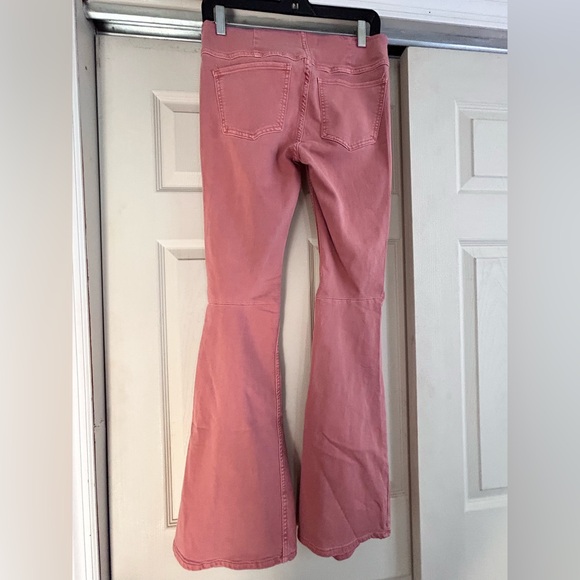 Free People We The Free Penny Pull-On Flare Jeans
Clay Rose Pink size 27 - Picture 5 of 8